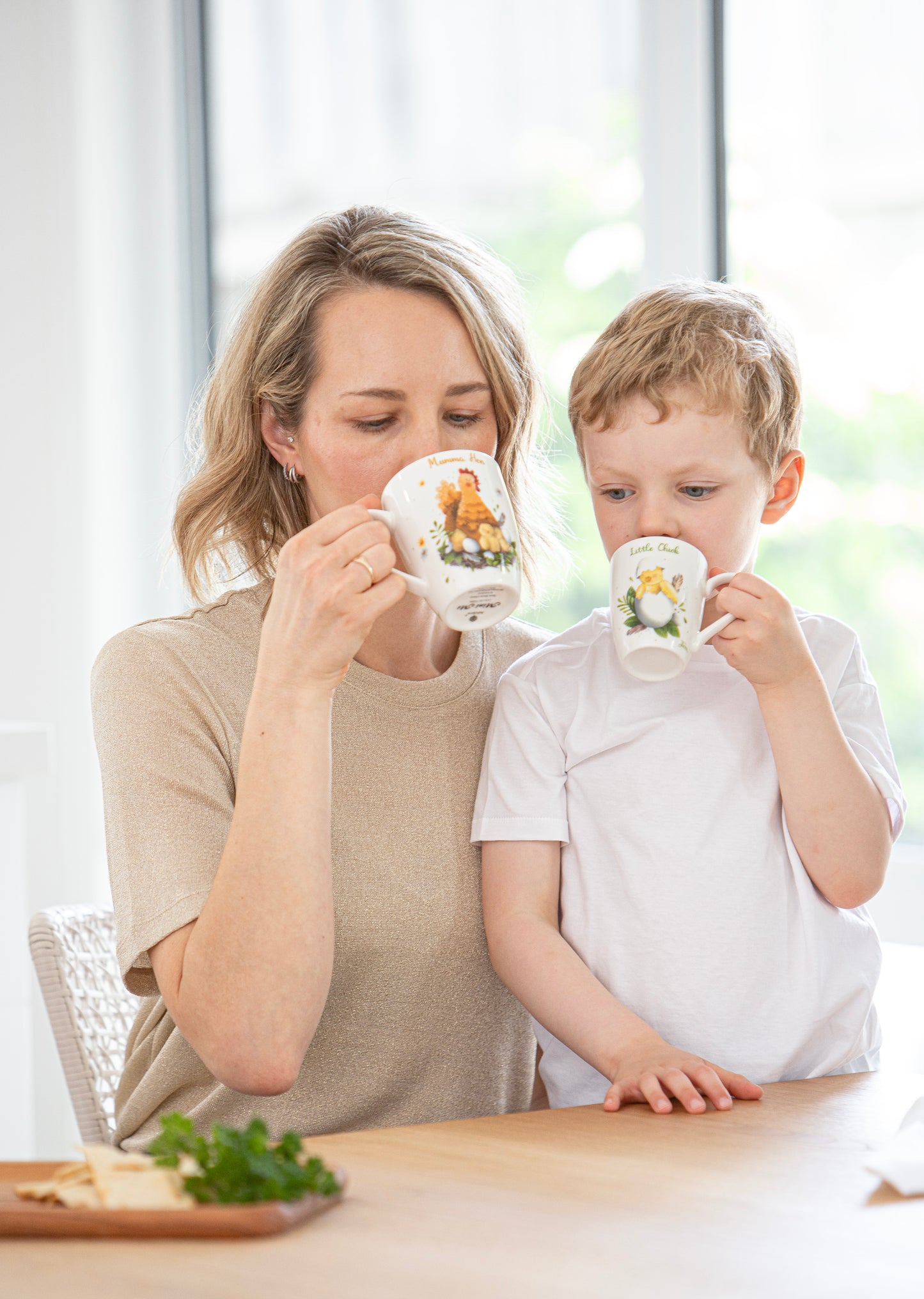 Ashdene Mini Mi Mumma Hen & Baby Chick Mug Gift Set – New Bone China (350ml & 180ml)